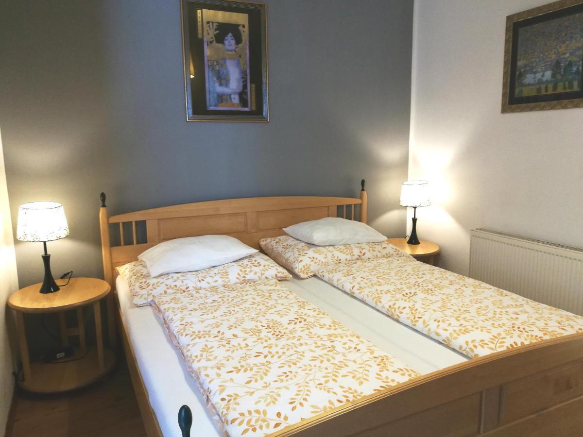 Gaestezimmer & Apartment Mayrhofer Waidhofen an der Ybbs Buitenkant foto