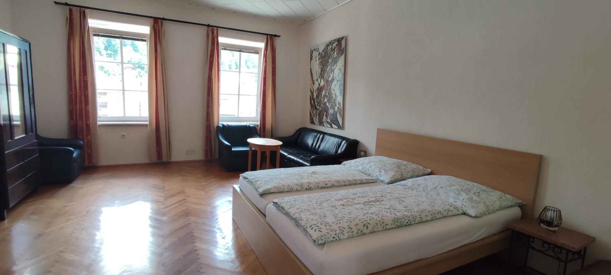 Gaestezimmer & Apartment Mayrhofer Waidhofen an der Ybbs Buitenkant foto